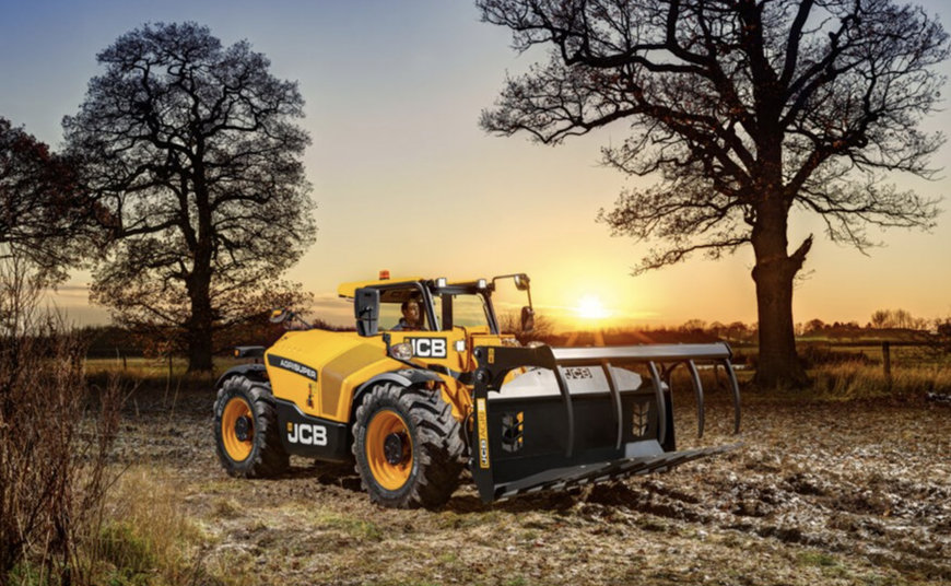 JCB LAUNCHES COMPACT BUT POWERFUL LOADALL 530-60 AGRI SUPER